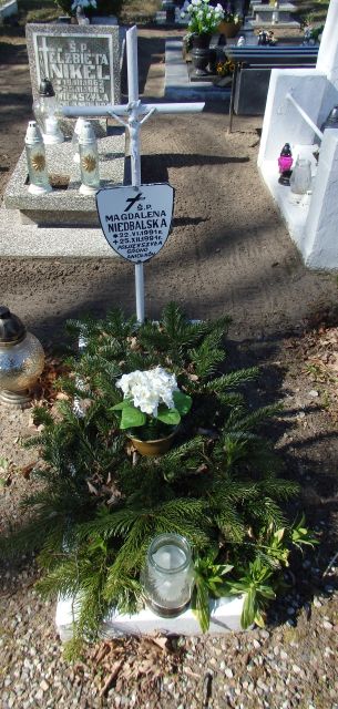 Grób MAGDALENA NIEDBALSKA 