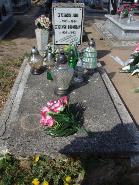 Julia CZYŻEWSKA 1910 Karlino - Grobonet - Wyszukiwarka osób pochowanych