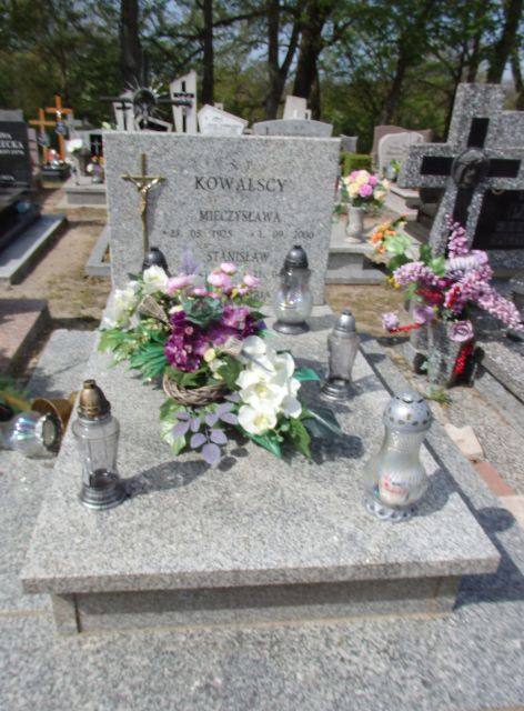 Grób MIECZYSŁAWA KOWALSKA