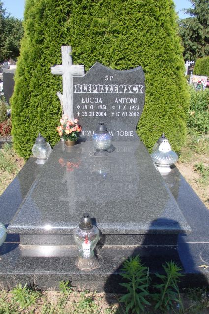Grób ŁUCJA KLEPUSZEWSKA