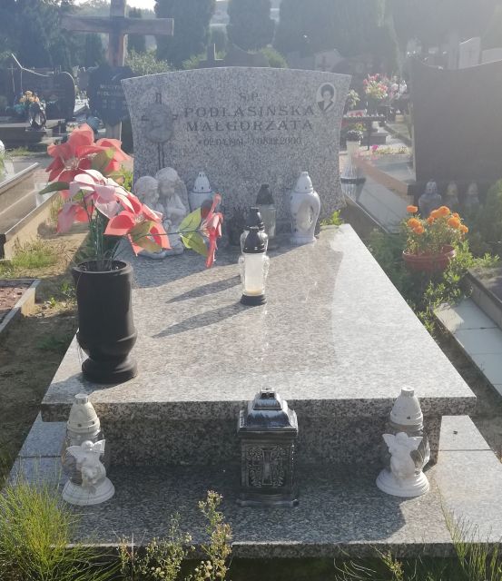 Grób MAŁGORZATA PODLASIŃSKA